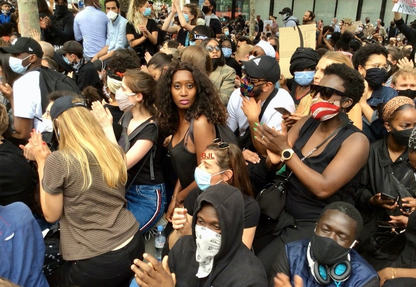 Evènements foule a la manif