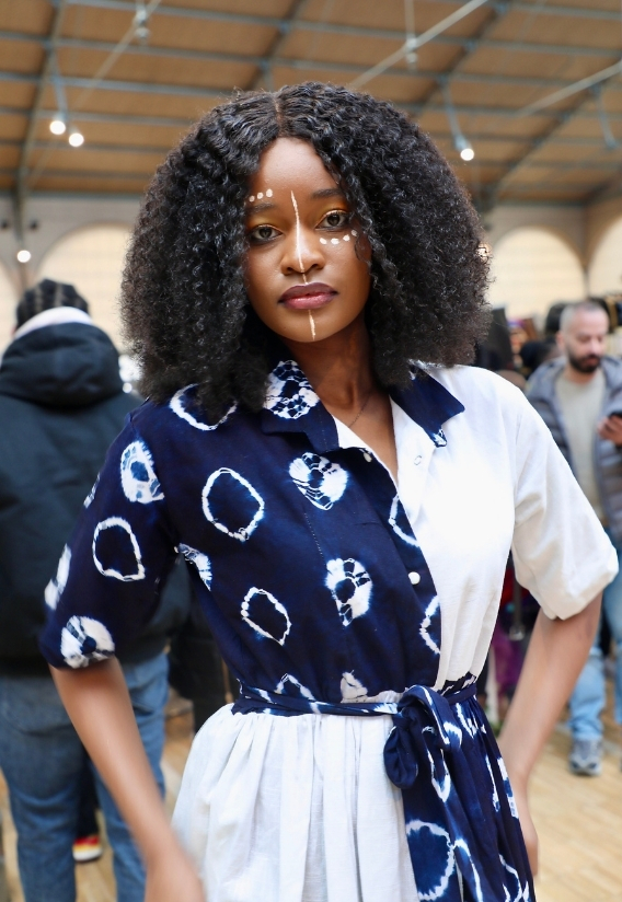 Femme au marché Afro-Caribéen